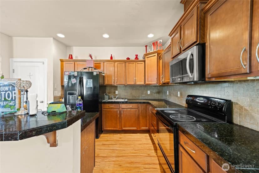Property photo for 1905 198th Street E, Spanaway photo 18