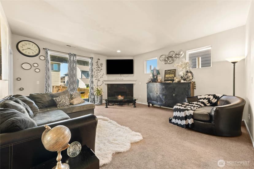 Property photo for 1905 198th Street E, Spanaway photo 7