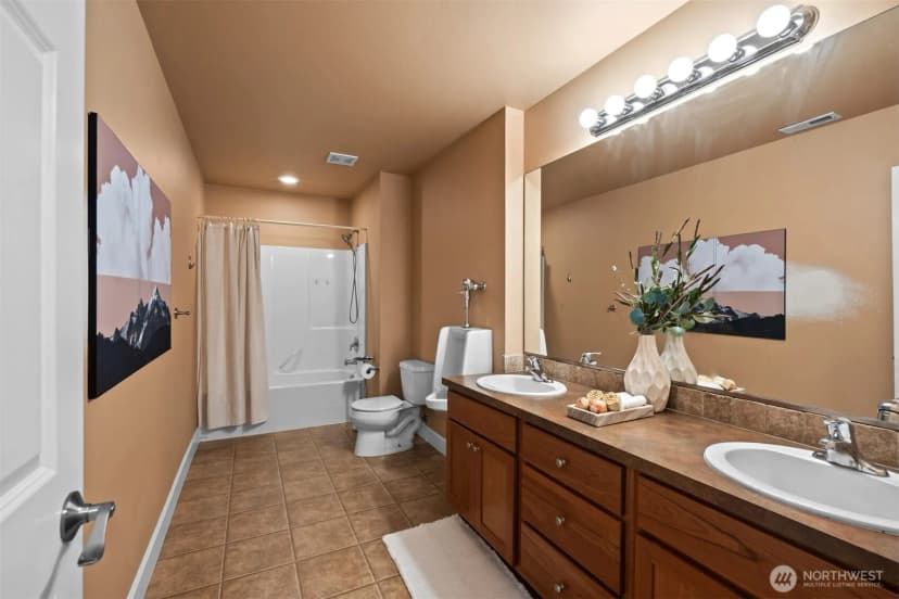 Property photo for 2915 219th Avenue E, Lake Tapps photo 29