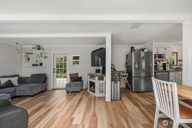 Property photo for 18632 Se 162nd St, Renton photo 3