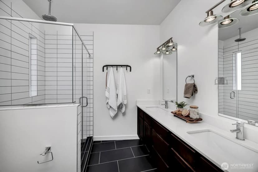 Property photo for 1915 25th Avenue S #unit D, Seattle photo 13