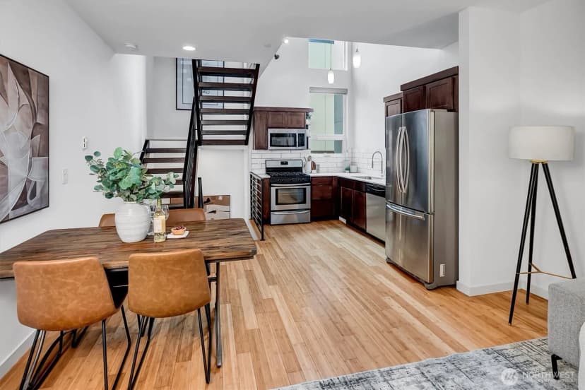 Property photo for 1915 25th Avenue S #unit D, Seattle photo 6