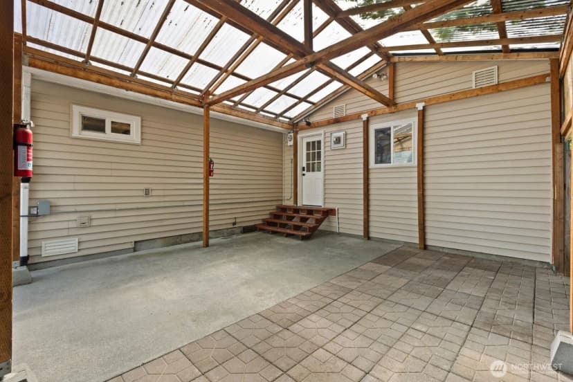 Property photo for 15507 56th Avenue W, Edmonds photo 18