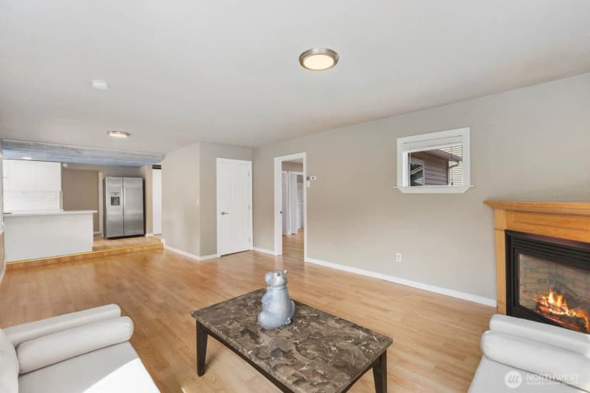 Property photo for 15507 56th Avenue W, Edmonds photo 5