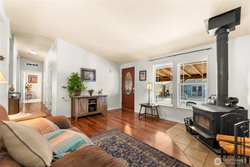 Property photo for 47 Barn Dance Drive, Pateros photo 6