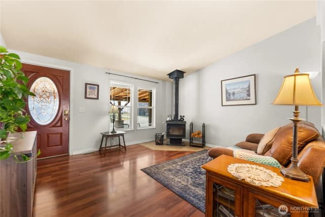 Property photo for 47 Barn Dance Drive, Pateros photo 5