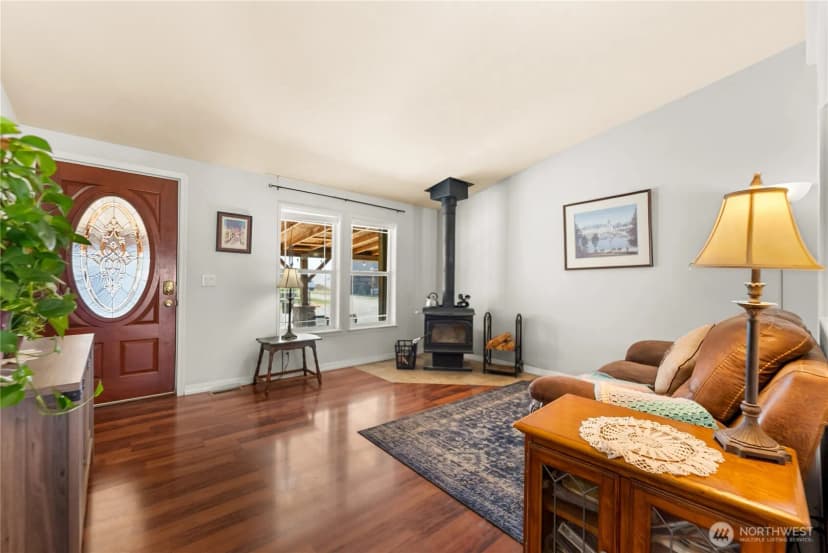 Property photo for 47 Barn Dance Drive, Pateros photo 5