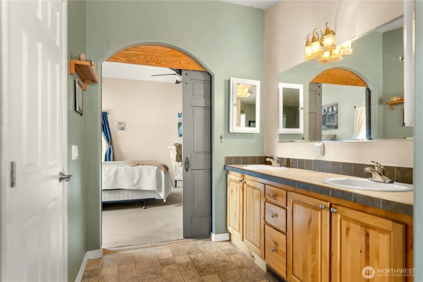 Property photo for 47 Barn Dance Drive, Pateros photo 19