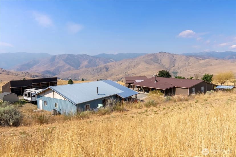 Property photo for 47 Barn Dance Drive, Pateros photo 40
