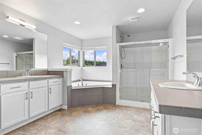 Property photo for 223 Hovey Street, Buckley photo 20