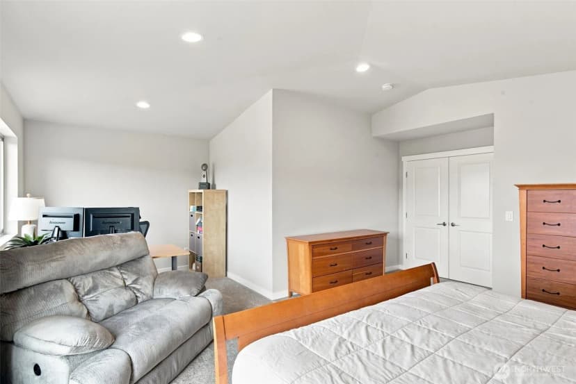 Property photo for 223 Hovey Street, Buckley photo 18