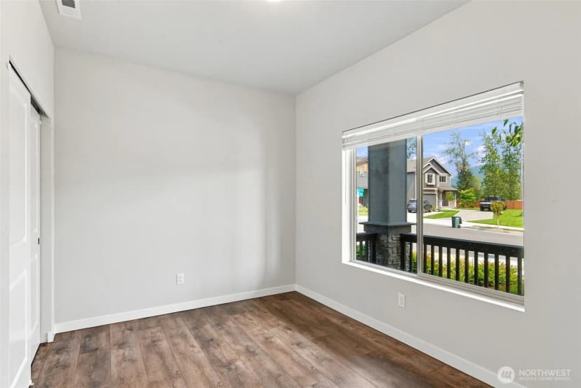 Property photo for 223 Hovey Street, Buckley photo 36