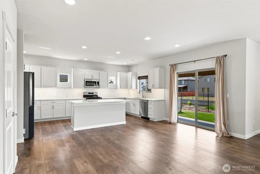 Property photo for 223 Hovey Street, Buckley photo 11