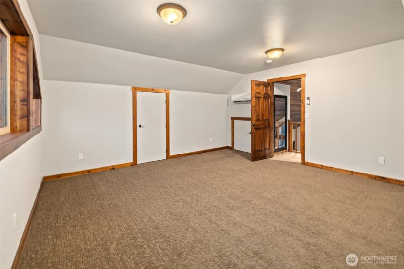 Property photo for 10 Rockberry Loop, Ronald photo 20