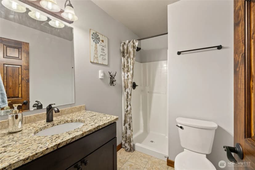 Property photo for 10 Rockberry Loop, Ronald photo 32