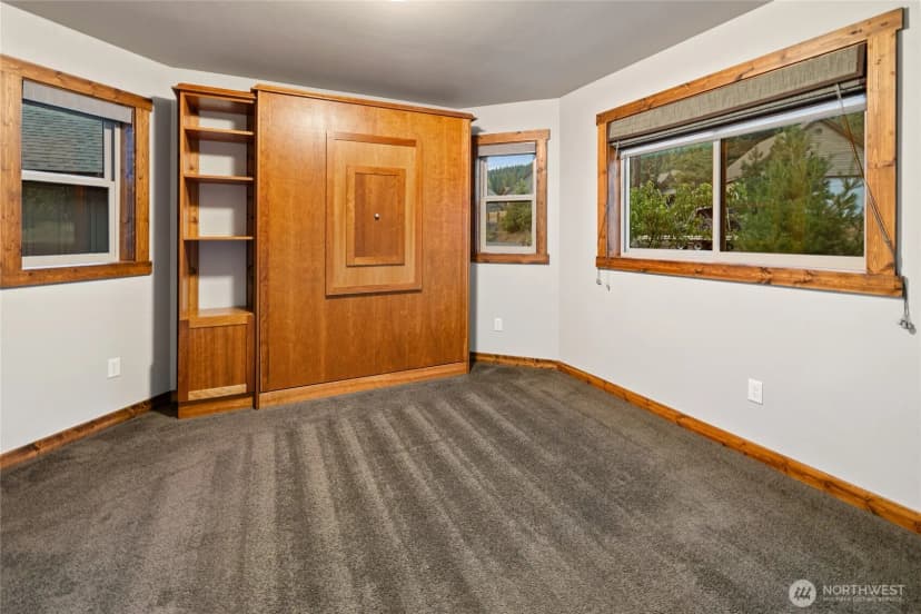 Property photo for 10 Rockberry Loop, Ronald photo 14