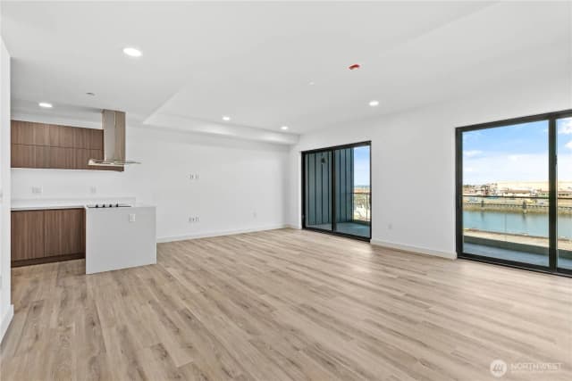 Property photo for 1019 Granary Avenue #304, Bellingham photo 2