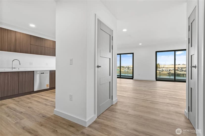 Property photo for 1019 Granary Avenue #304, Bellingham photo 4