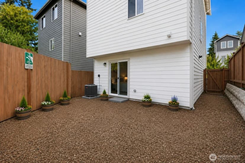 Property photo for 309 207th Place Se, Bothell photo 37