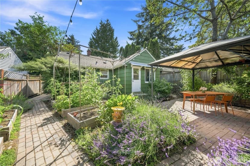 Property photo for 9223 21st Avenue Sw, Seattle photo 23