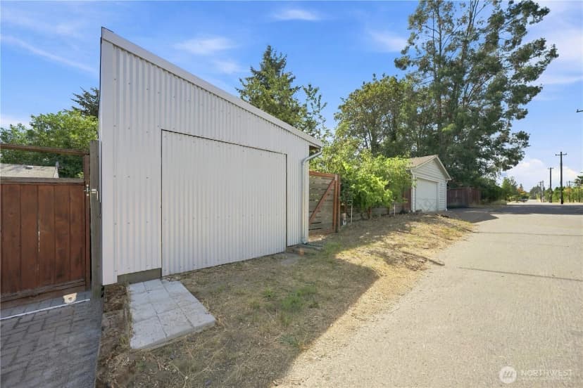 Property photo for 9223 21st Avenue Sw, Seattle photo 32