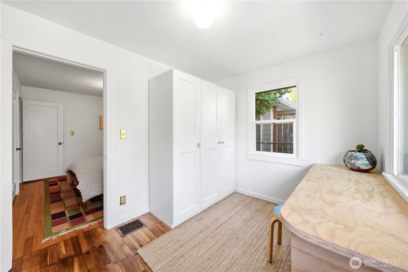Property photo for 9223 21st Avenue Sw, Seattle photo 13
