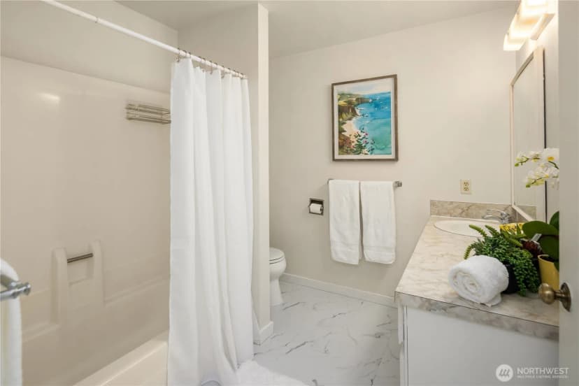 Property photo for 6055 35th Avenue Sw #107, Seattle photo 13