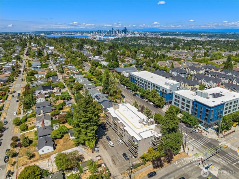 Property photo for 6055 35th Avenue Sw #107, Seattle photo 23