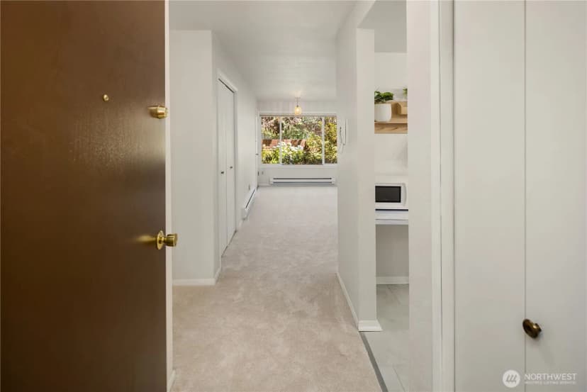 Property photo for 6055 35th Avenue Sw #107, Seattle photo 3