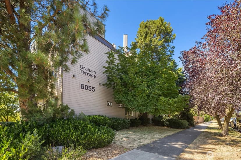 Property photo for 6055 35th Avenue Sw #107, Seattle photo 18