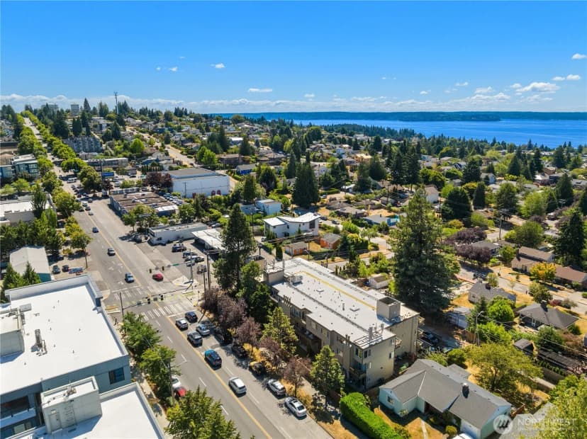 Property photo for 6055 35th Avenue Sw #107, Seattle photo 22