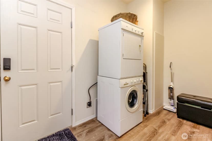 Property photo for 2101 S 324th Street #215, Federal Way photo 25
