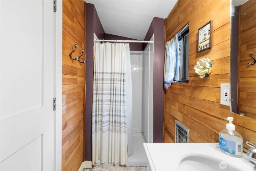 Property photo for 16763 Chilberg Avenue, La Conner photo 8