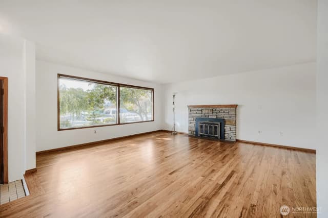 Property photo for 28605 51st Place S, Auburn photo 4