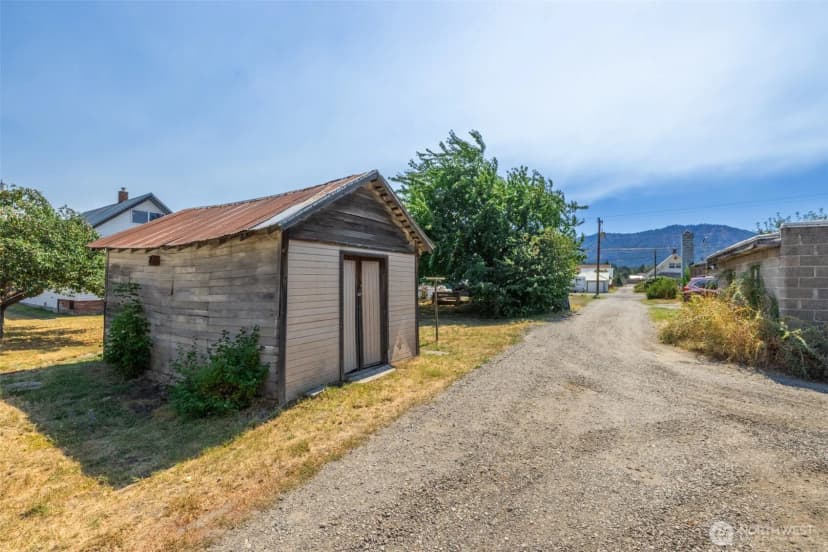 Property photo for 309 Peoh Avenue, Cle Elum photo 28
