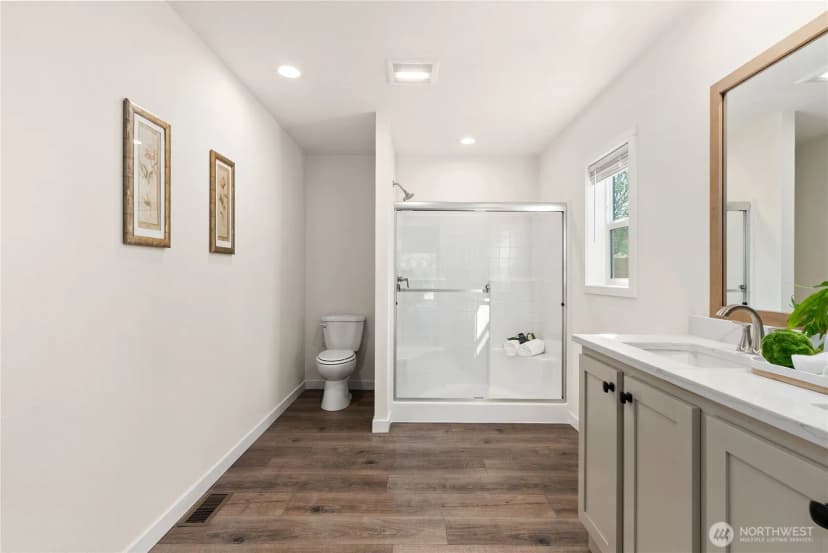 Property photo for 18495 Se Covington Sawyer Road, Kent photo 22