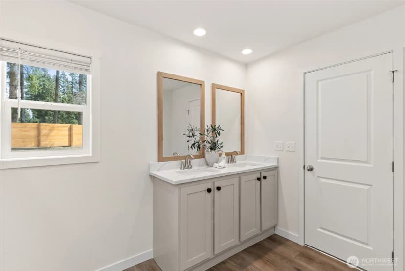Property photo for 18429 Se Covington Sawyer Road, Kent photo 40