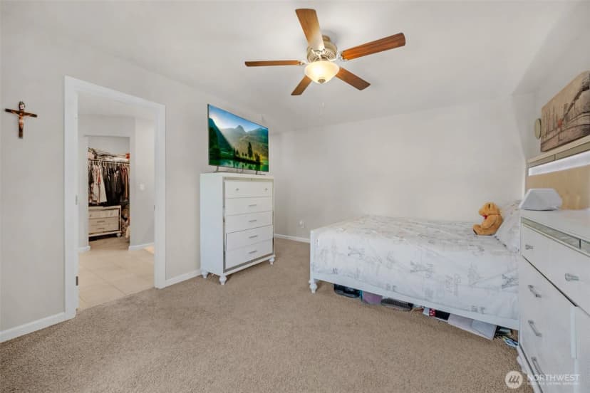 Property photo for 5733 86th Drive Ne, Marysville photo 16