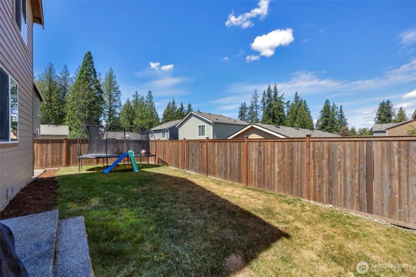 Property photo for 5733 86th Drive Ne, Marysville photo 27