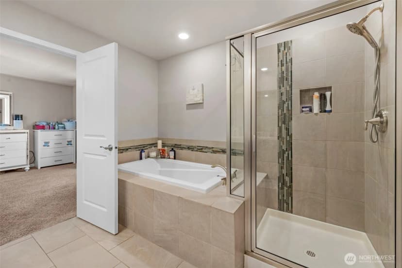 Property photo for 5733 86th Drive Ne, Marysville photo 18