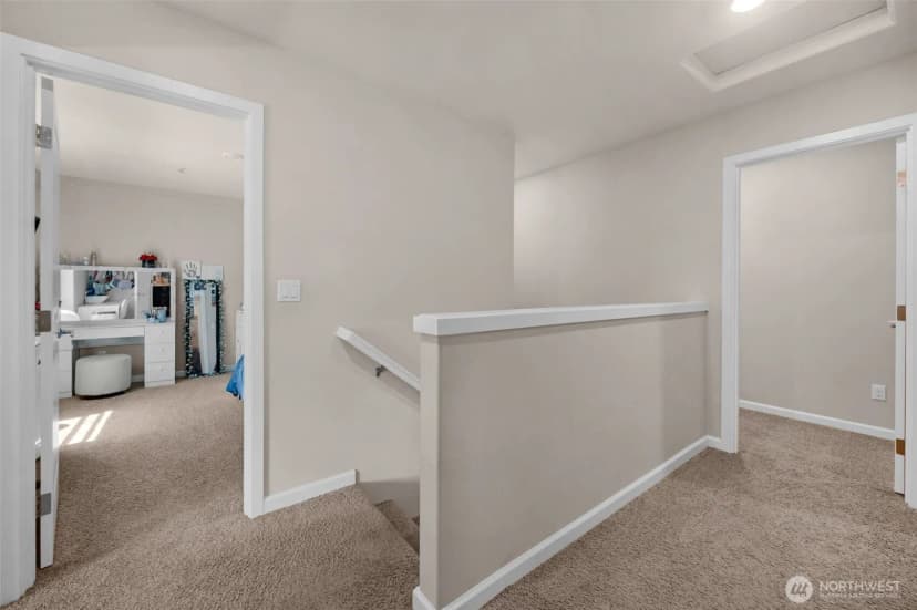 Property photo for 5733 86th Drive Ne, Marysville photo 15