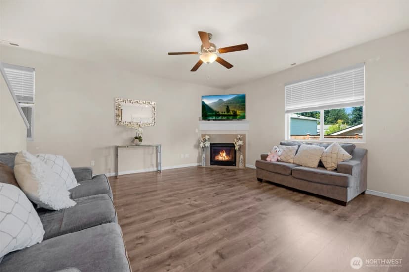 Property photo for 5733 86th Drive Ne, Marysville photo 5