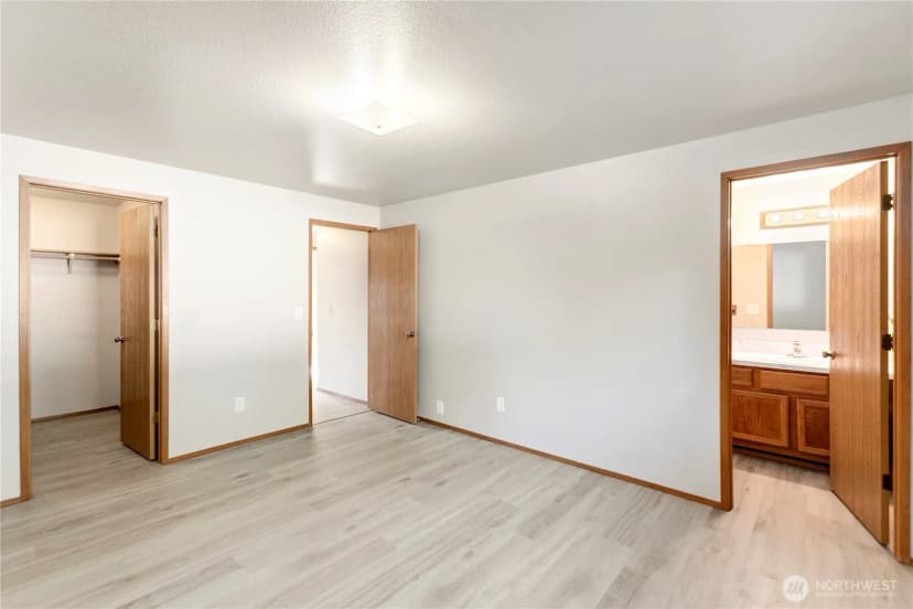 Property photo for 3832 Blue Finch Court Se, Lacey photo 11