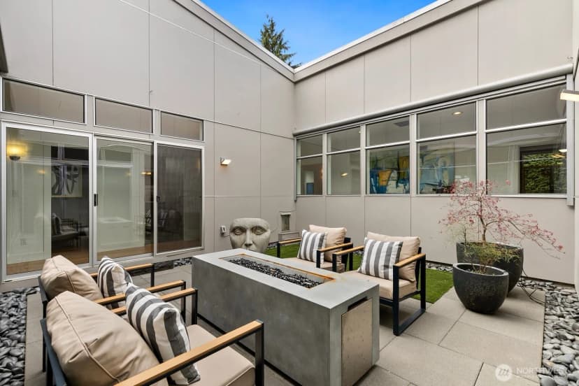 Property photo for 1549 Magnolia Way W, Seattle photo 30