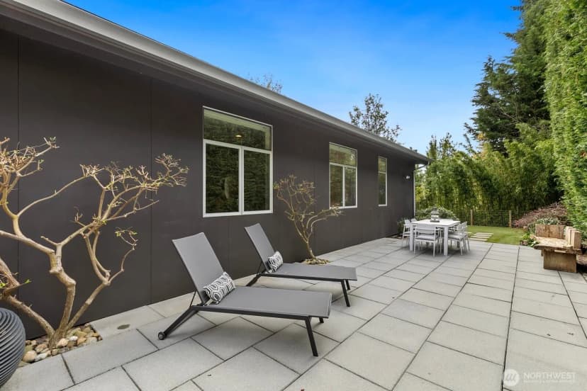 Property photo for 1549 Magnolia Way W, Seattle photo 34