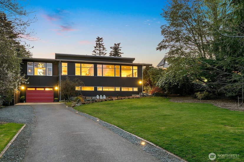 Property photo for 1549 Magnolia Way W, Seattle photo 35