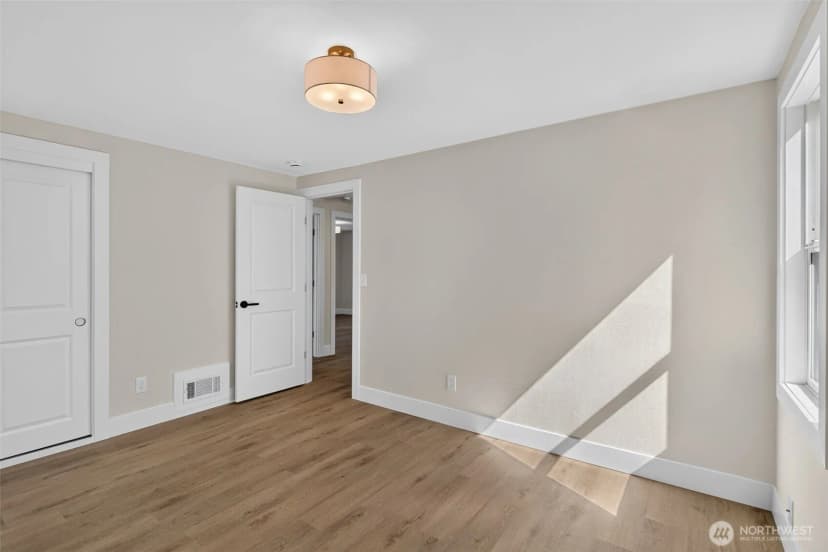 Property photo for 2819 Louise Avenue W, University Place photo 29