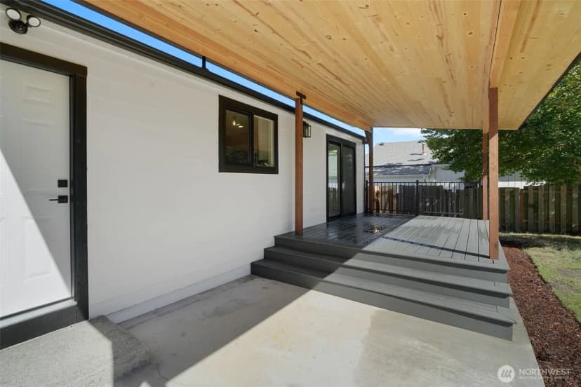 Property photo for 2819 Louise Avenue W, University Place photo 22