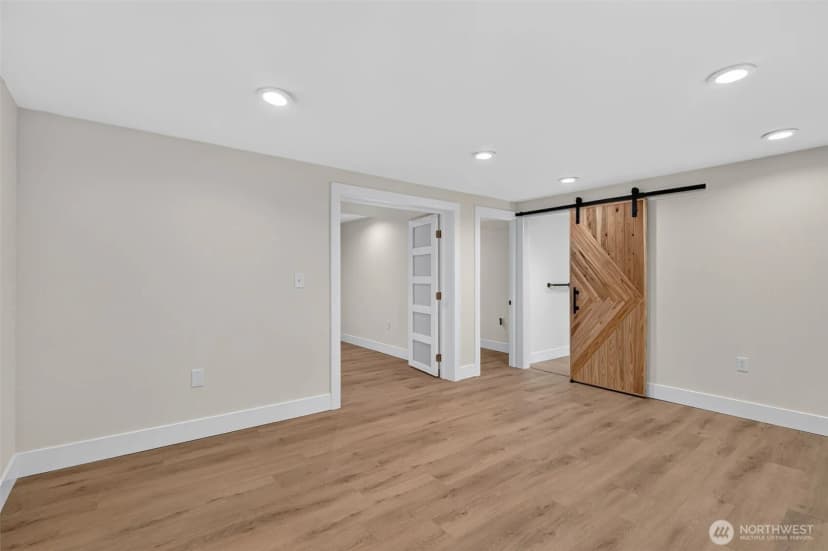 Property photo for 2819 Louise Avenue W, University Place photo 38