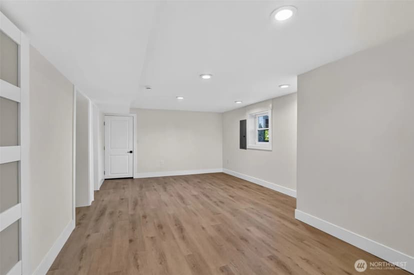 Property photo for 2819 Louise Avenue W, University Place photo 31